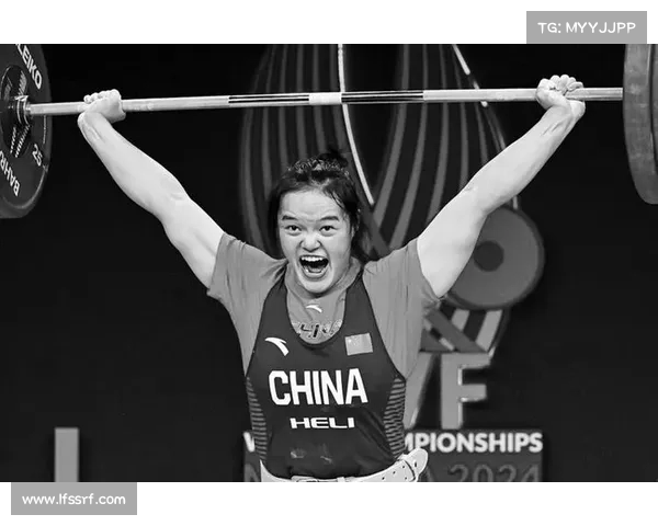 中国女子举重队在世界锦标赛中打破多项世界纪录 展现强大实力 中国女子举重队在世界锦标赛中打破多项世界纪录 展现强大实力